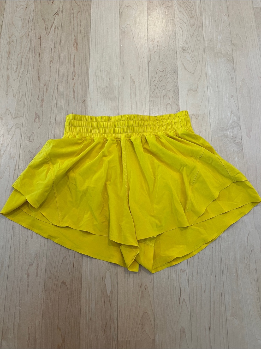 Lululemon shake it out high rise women shorts